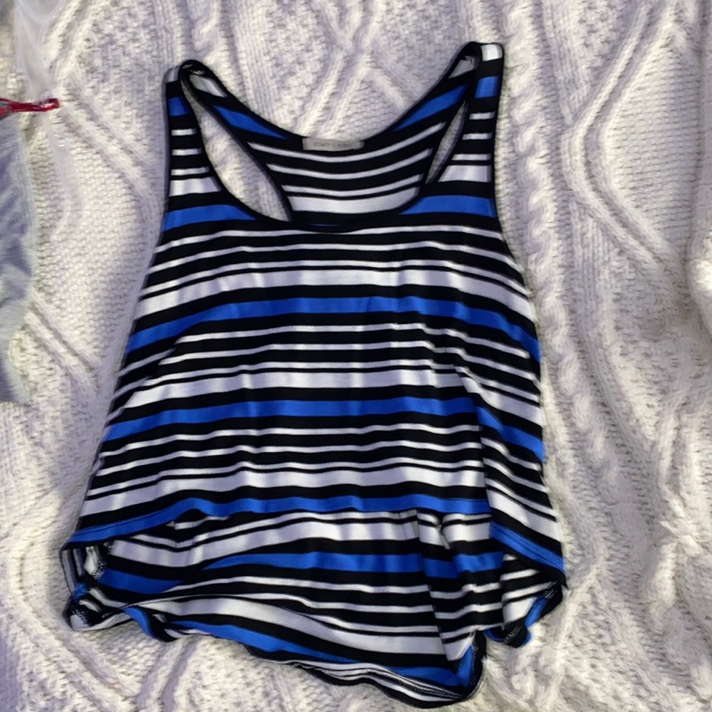 Cute top💙